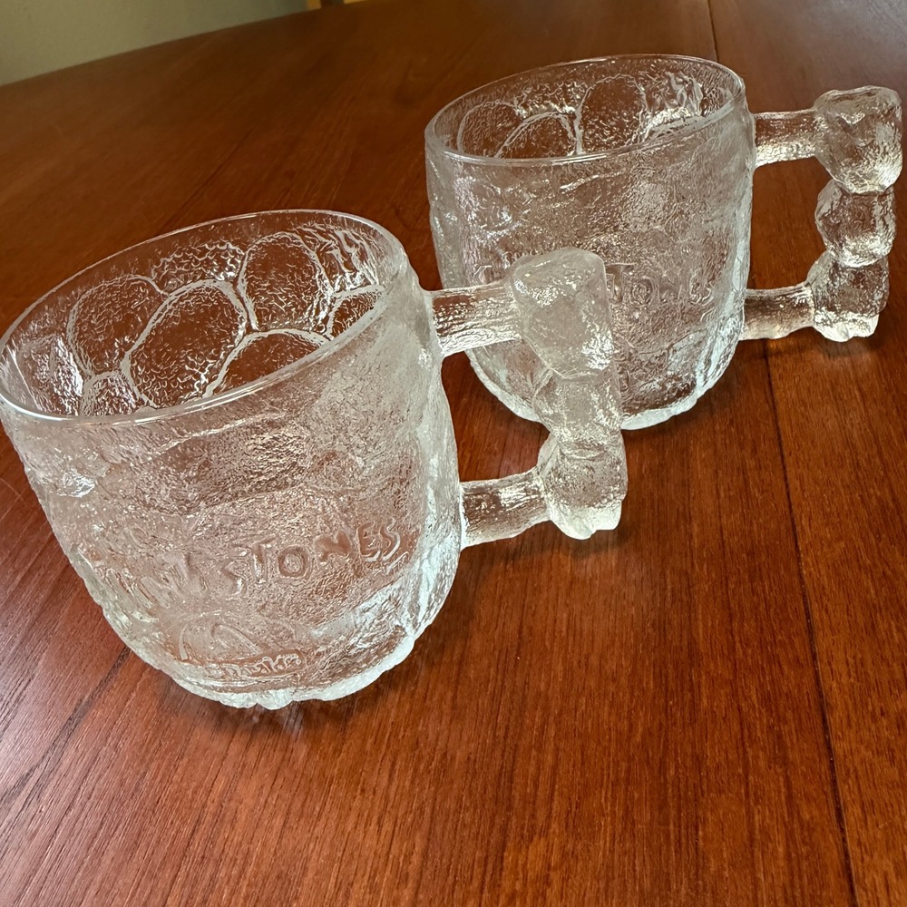 McDonalds Vintage 1993 Flintstones RocDonalds Clear Glass Mug Set of 2 Bedrock